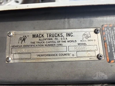 Used 1997 MACK RD688S Hooklifts & Roll-Offs North Carolina US | Southeastern Equipment Corp #1467776