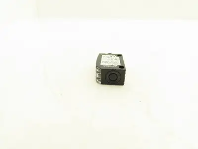 Balluff BKT 6K001-P-S75 Contrast Sensor 10-30VDC <100mA PNP
