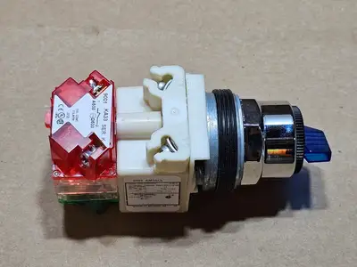 New | in-Stock SCHNEIDER ELECTRIC LV429658 Switchgears British Columbia CA | Lenmark #1430205