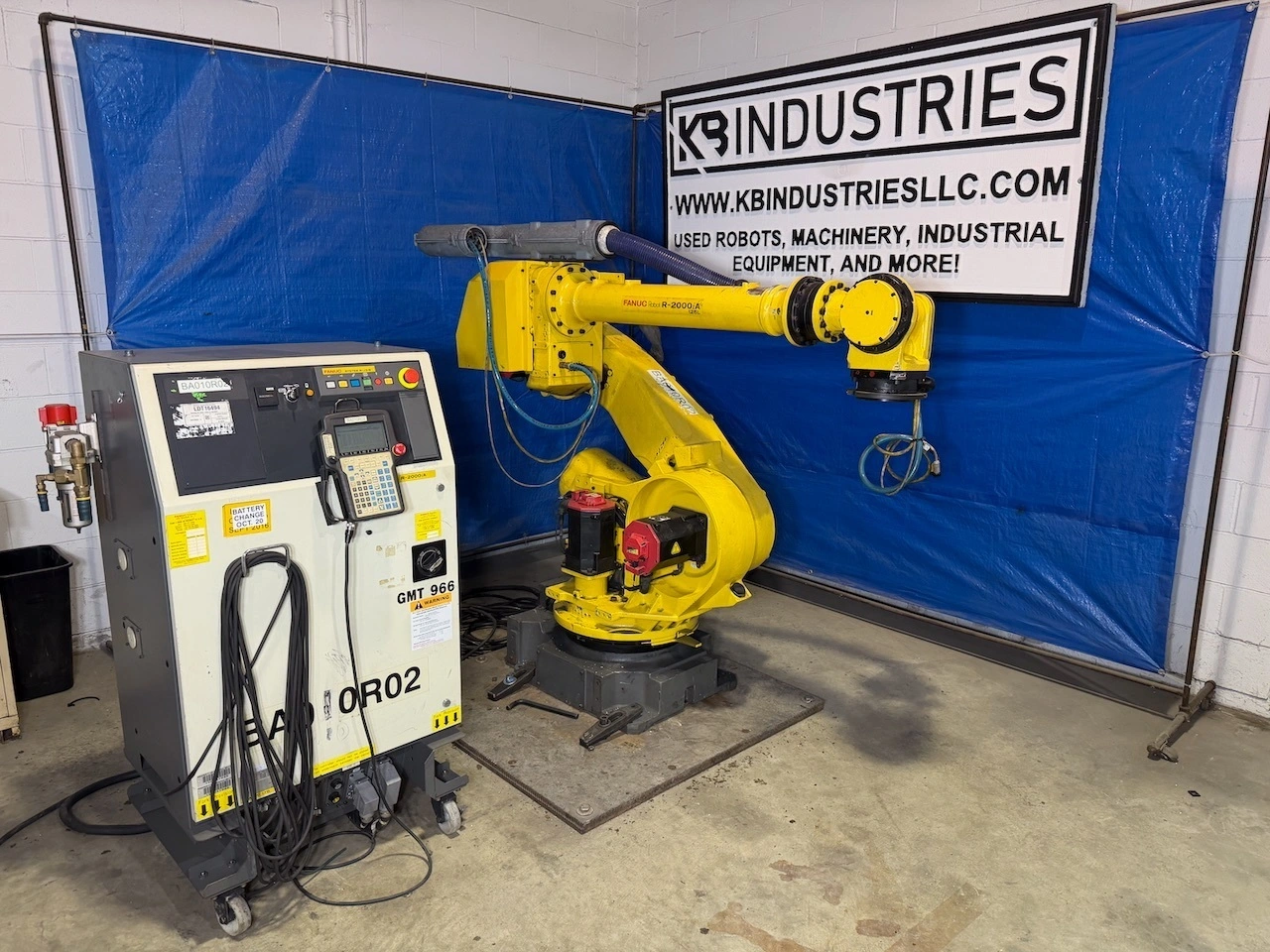 USED 2005 FANUC R2000IA/125L