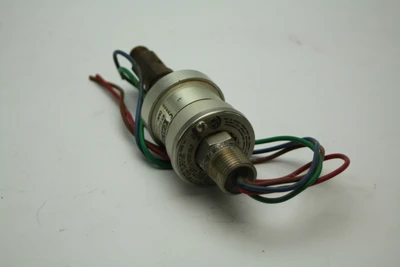 Used CCS 46-1058 Pressure Switches California US | Davliegogo LLC #1705257