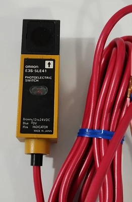 NEW Omron E3S-5LE41