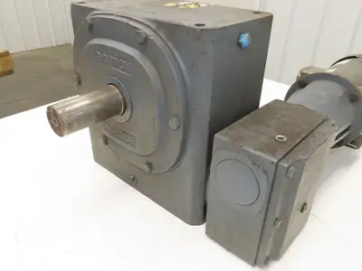 Boston Gear RFWA752100STB563 Gearmotor 100:1 Double Reduction 17rpm 1Hp 460V 56C