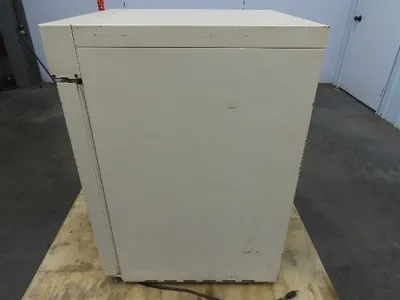 VWR 1540 Scientific Oven 600W 120V Incubator Unit Shel-Lab