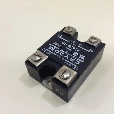 USED CRYDOM A2425-10
