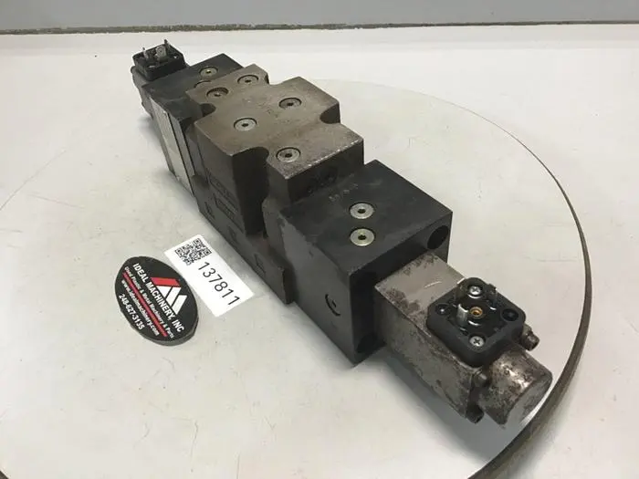 Used MOOG WEPF4P10A03CSAN Valves/Fittings Michigan US | Ideal Machinery #595289