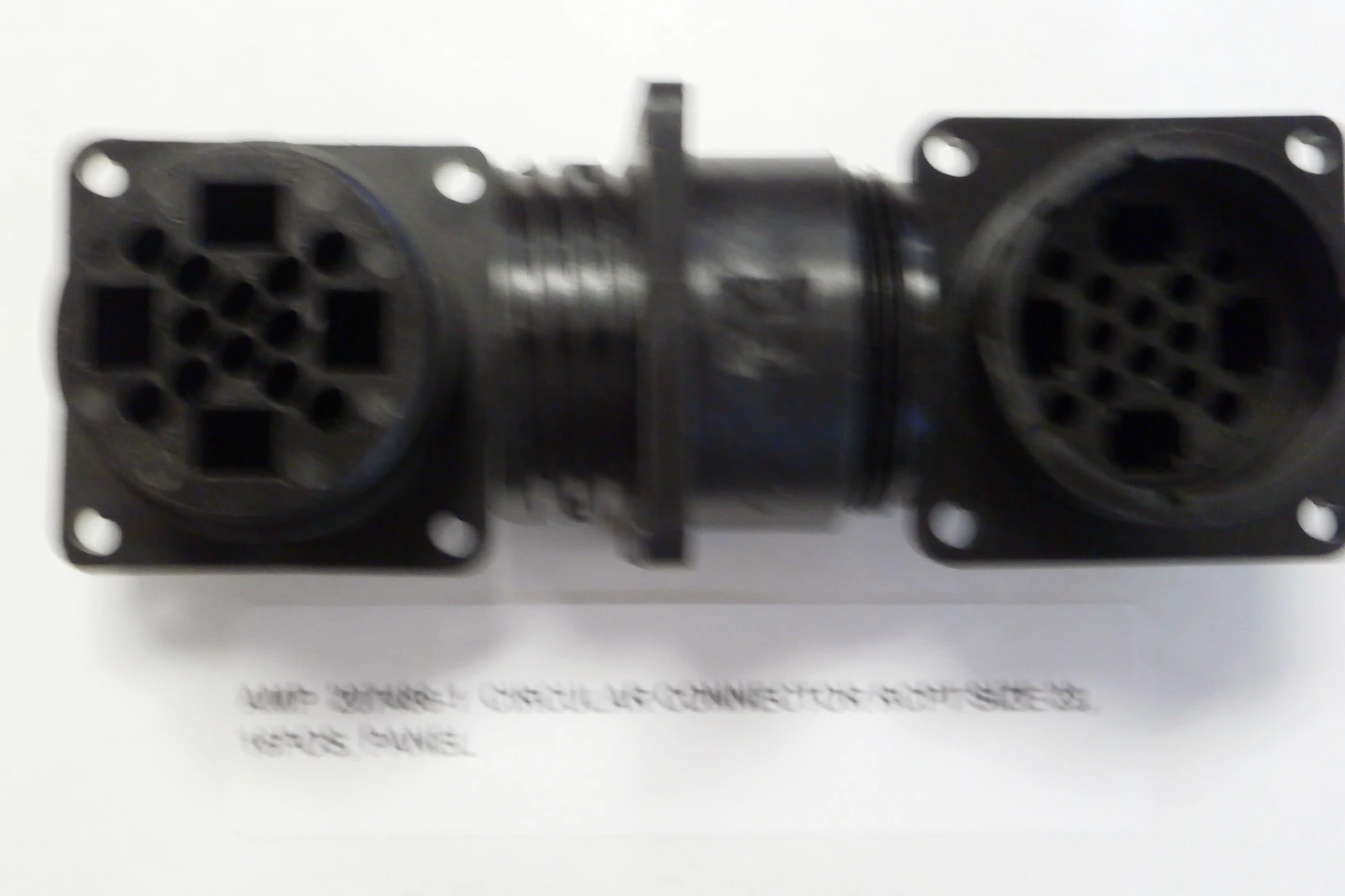 NEW TE Connectivity AMP  207486-1