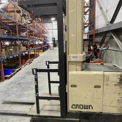 Used 2000 CROWN SP3000 Narrow Aisle Forklifts Alberta CA | Leavitt Machinery #1443683