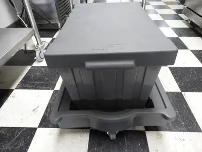 New | in-Stock Follett New Follett 00112771 Mobile 75lb Ice Caddy - Plastic, Gray Restaurant Storage Containers Illinois US | Falcon Restaurant Supply #1376492
