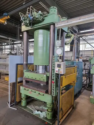 USED DARRAGON 600 TON HEATED