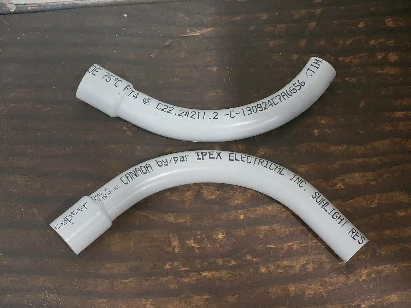 1/2in. 90deg. PVC Elbow Connector Bell-End