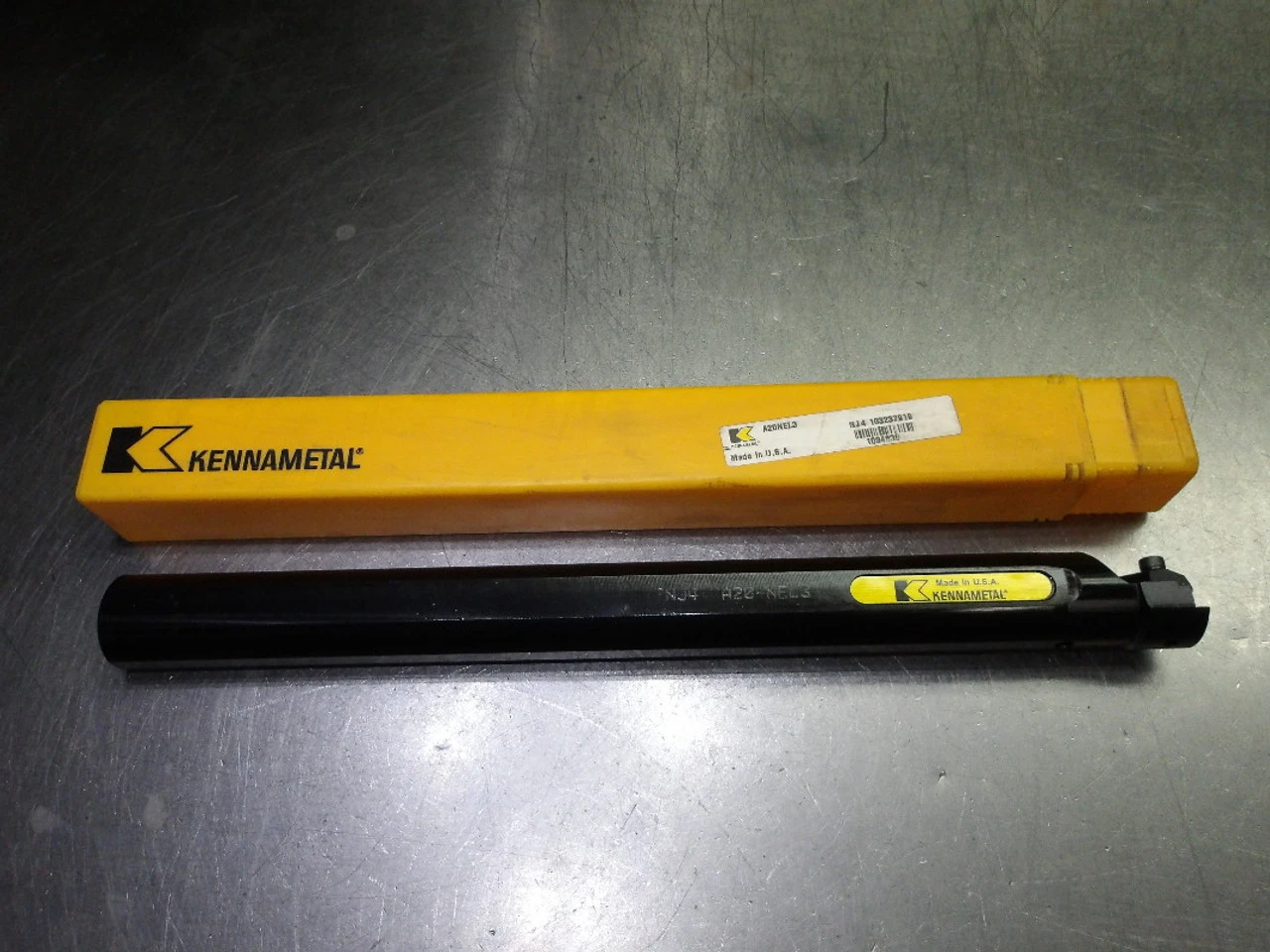 Kennametal Coolant Thru Steel Boring Bar 1.25" Shank 14" OAL A20NEL3 (LOC2343A)