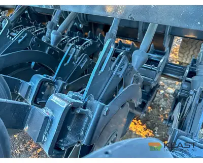 Used CRUSTBUSTER _UNKNOWN_ No-Till Drills Iowa US | Keast Enterprises #1360181