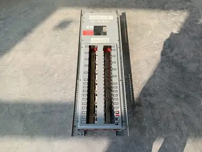 Used 2002 CUTLER-HAMMER POW-R-LINE 1A Switchgears British Columbia CA | Lenmark #1430118