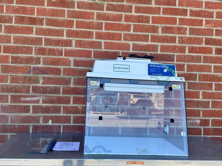 Used MYSTAIRE MY-PCR32 PCR PREP LAB STATION LAMINAR FLOW HOOD 32" CLEAN AIR Fume Hoods California US | Equipment Lab #1336301