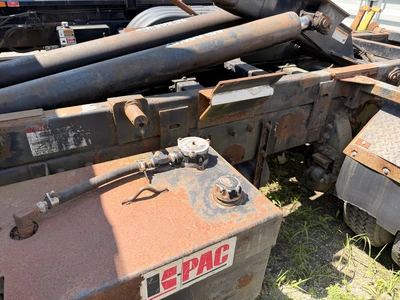 Used 2005 PETERBILT 335 4X2 Rolloff Trucks Indiana US | Miedema Asset Management Group #1436988