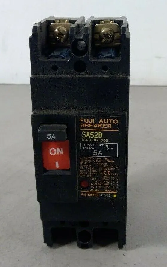 Fuji Electric SA52B BB28S8-005 5 Amp 3 Pole Circuit Breaker 4G