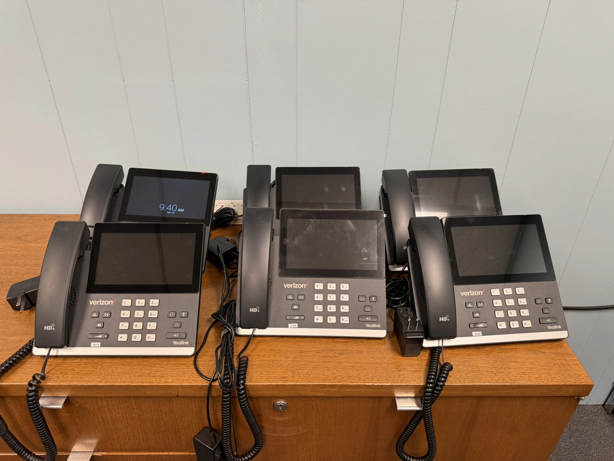 Lot of (7) Yealink, 4G, LTE desk phones, model T67LTE.