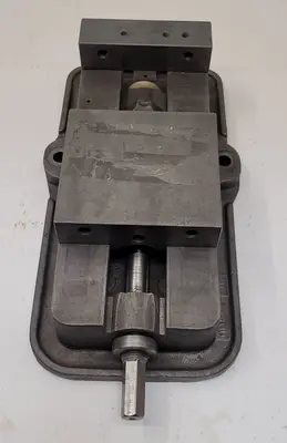 Used KURT D60 - 6" Misc Industrial Equipment Kentucky US | Aucto #687864
