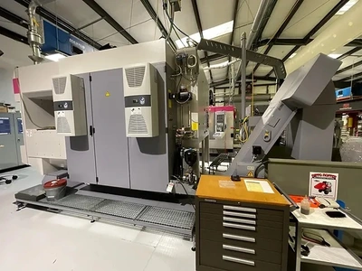 STAMA FIVE AXIS VERTICAL MACHINING CENTER