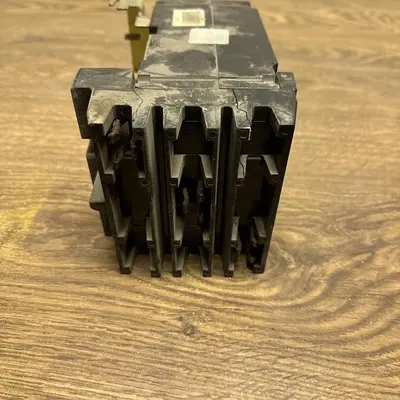 Used SQUARE D FA34030 Circuit Breakers | Surplus Asset Holdings #1189510
