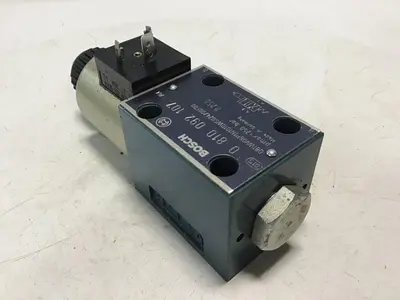 USED BOSCH 0 810 092 107