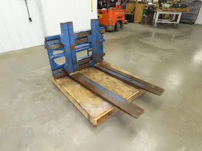 Used RIGHTLINE _UNKNOWN_ Forklift Attachments Indiana US | Arrow Industrial #1408589