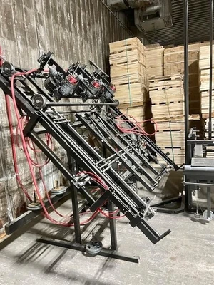 USED RT PALLET EQUIPMENT THIRD MAN
