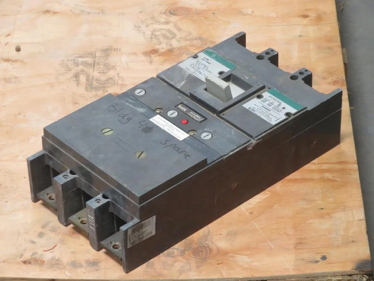 Used GE TB43400AF14 Circuit Breakers Texas US | Aucto #1308517