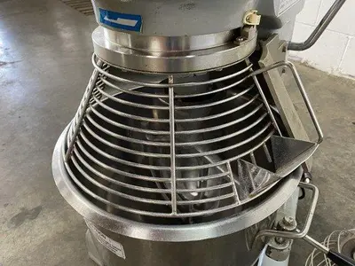 USED 2005 SPAR SP-22HI-K