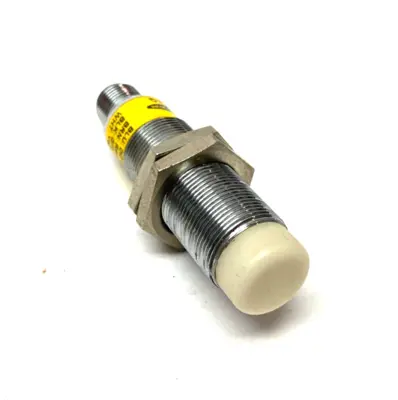 USED BANNER ENGINEERING EZ-LIGHT 18MM METAL BARREL PANEL MOUNT INDICATOR