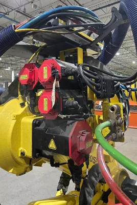 Used 2016 FANUC R-2000IB/210F + R30IB Robots Michigan US | iGAM Industrial Marketplace #1143906