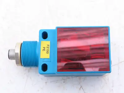 Sick WL2000-B4300 Photoelectric Proximity Sensor 15M Range 10-30VDC
