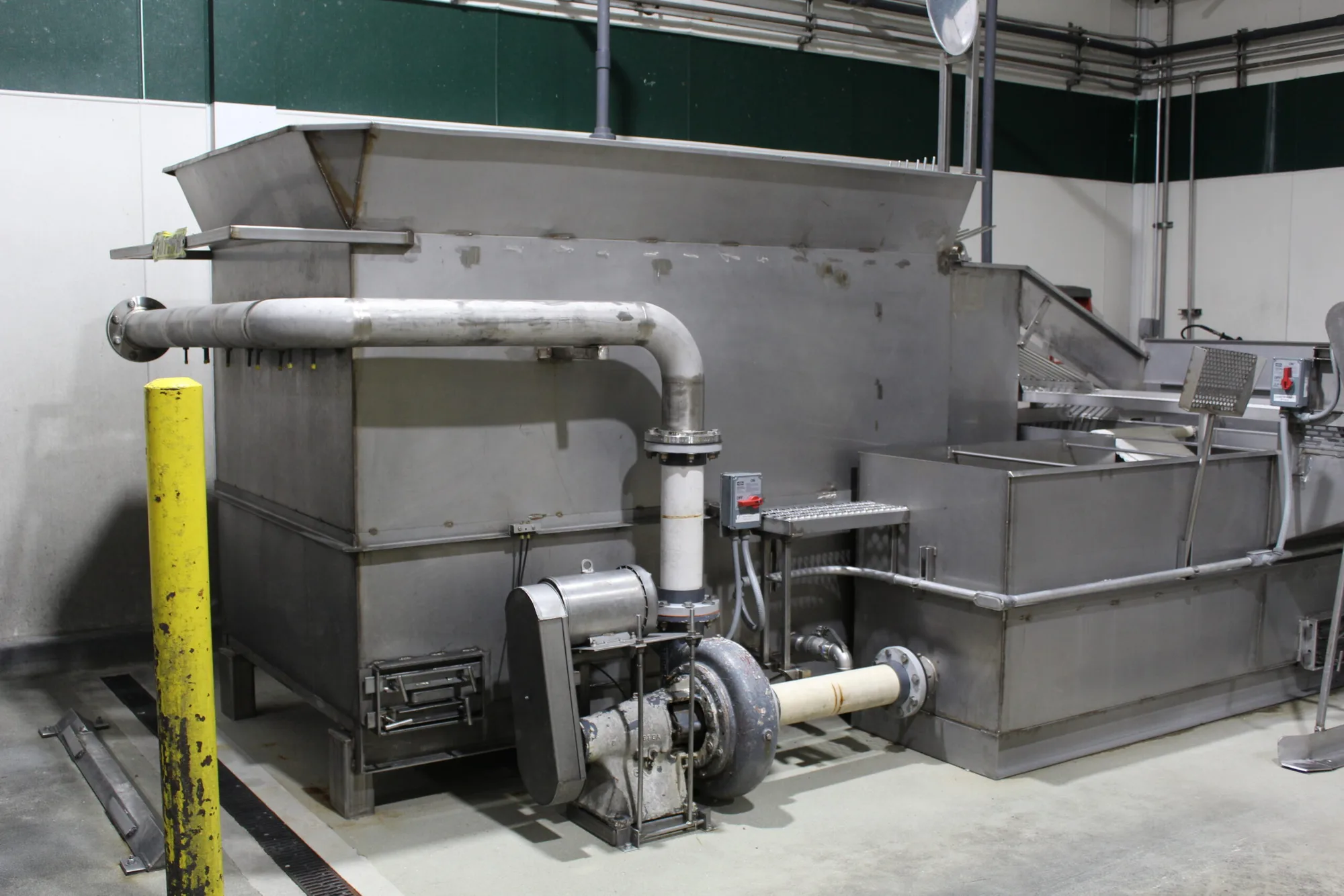 Apple Receiving Bin Dump Flume