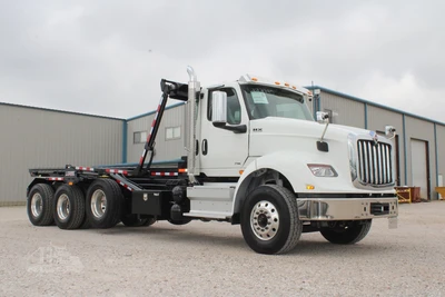 New | in-Stock 2026 INTERNATIONAL HX Rolloff Trucks Texas US | Roll Off Truck World #1491815