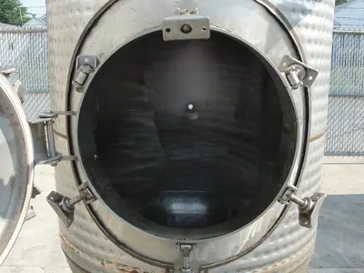 SPC5763  Tank 375 gallon vertical tank, Stainless Steel, 150 psi @ 400° F jacket, dish