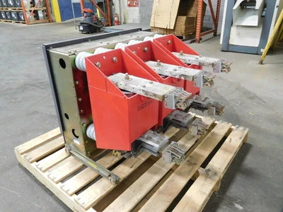 Used WESTINGHOUSE 150 VCP 1000 Circuit Breakers Ohio US | Equipment Recovery Corp. #1330486