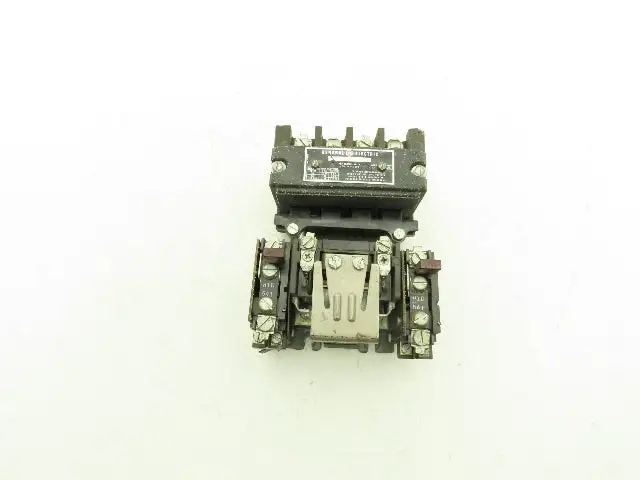 General Electric CR7006C101Q AC Motor Starter 7.5Hp 600VAC 110V Coil 3Ph