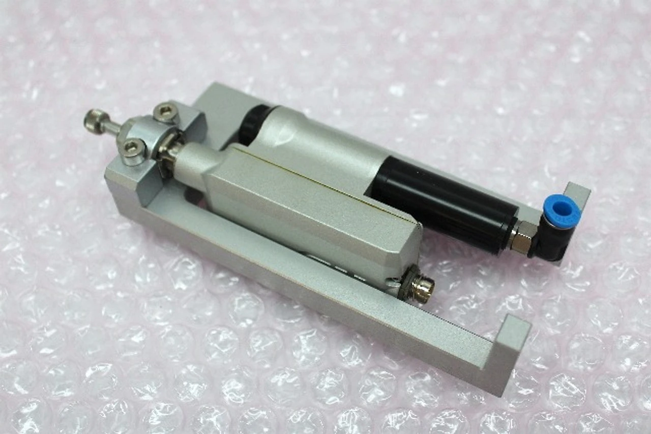 Keyence GT2-A12L Sensor Head, Low Measuring Force Type, Air Cylinder Model