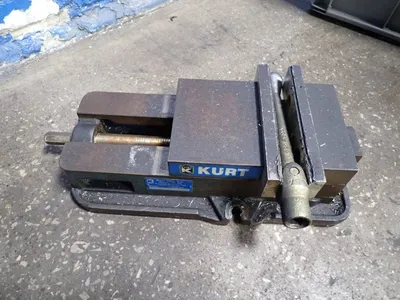 USED KURT 0675