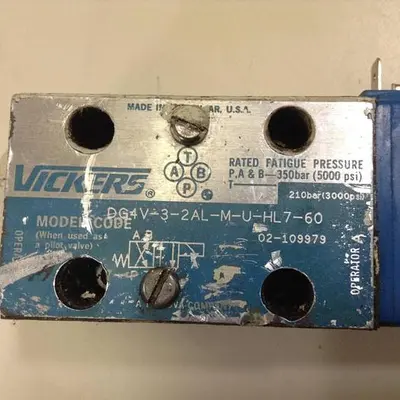 USED VICKERS DG4V-3-2AL-M-U-HL7-60
