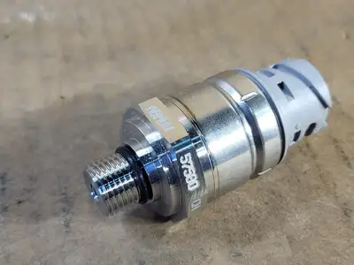 NEW CUMMINS 5594381