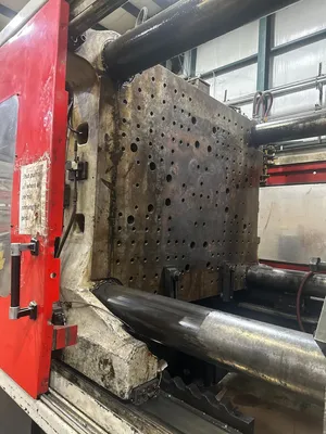 2002 MILACRON MM-880-116 Horizontal Plastic Injection Molding Machines | JYC MACHINERY (5)