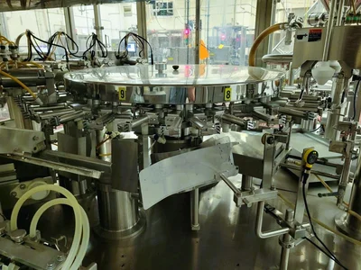 Rotative Filler and Bagger  Toyo Jidoki​​​​​​​ Model TT-9CW.  # 3328