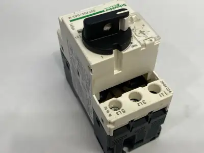 Used SCHNEIDER ELECTRIC TESYS DECA MANUAL STARTER/PROTECTOR Misc Industrial Equipment | Maverick Industrial Sales #1100565