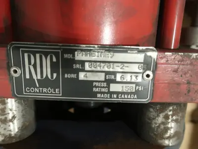 LOT OF 5 KNIFE GATE VALVES WITH PNEUMATIC ACTUATORS, RDC, FLOW CONTROL COMPONENTS
