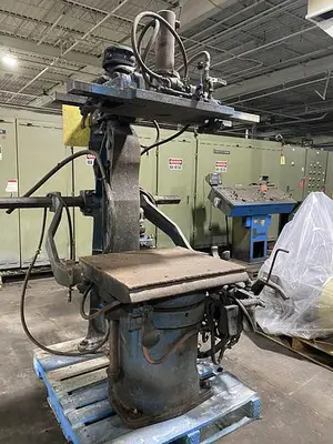 USED OSBORN 3161 ROTOLIFT MOLDING MACHINE