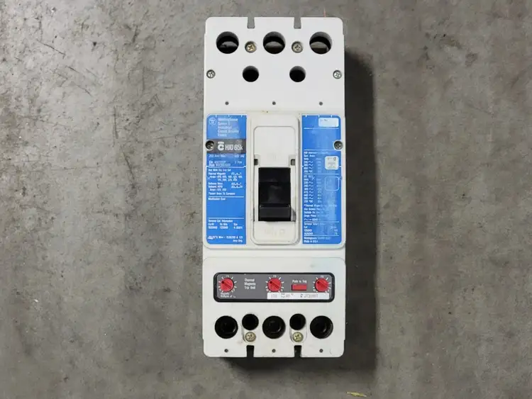 Used WESTINGHOUSE HJD3250F Switchgears British Columbia CA | Lenmark #244618
