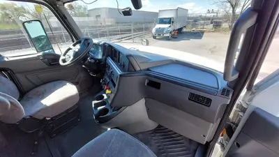 2019 INTERNATIONAL LT625 Sleeper Truck Tractor | Platinum Group (29)