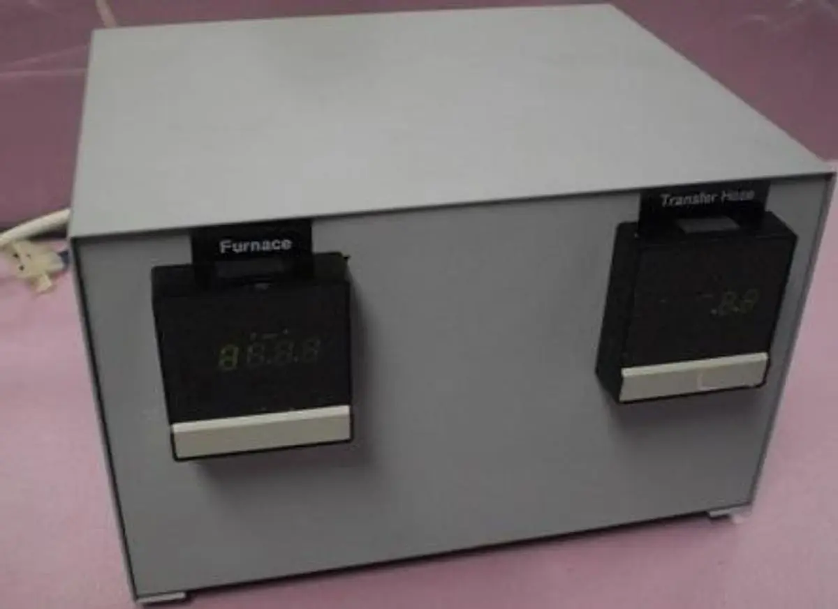 QTY. 1. RT INSTRUMENTS DUAL TEMPERATURE CONTROLLER...
